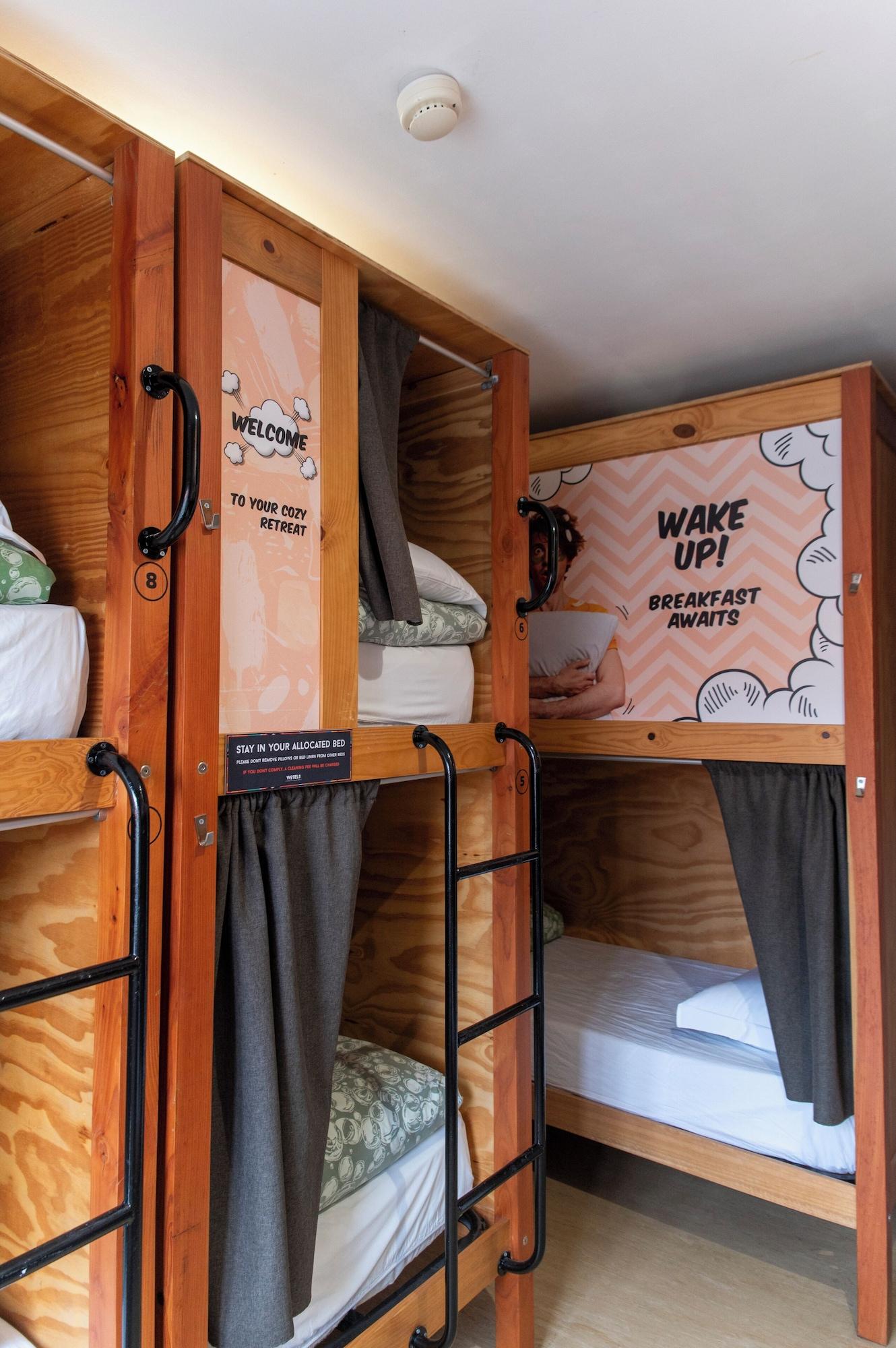 Private, Mixed Dorm, 8 People