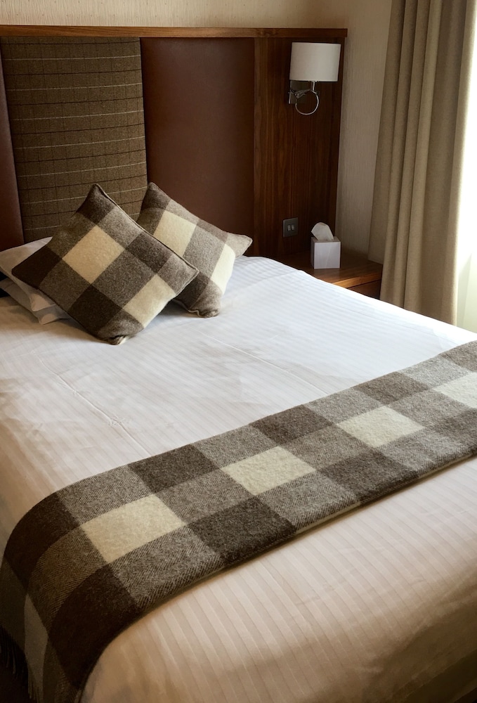Mackays Hotel Wick 9/50