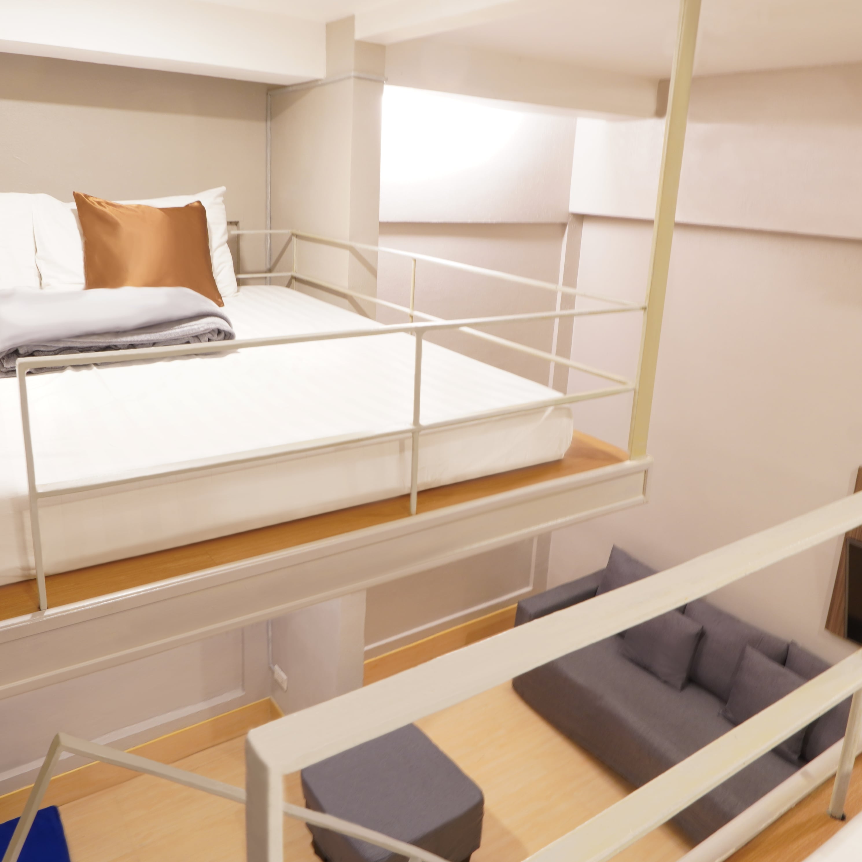 Loft, Suite