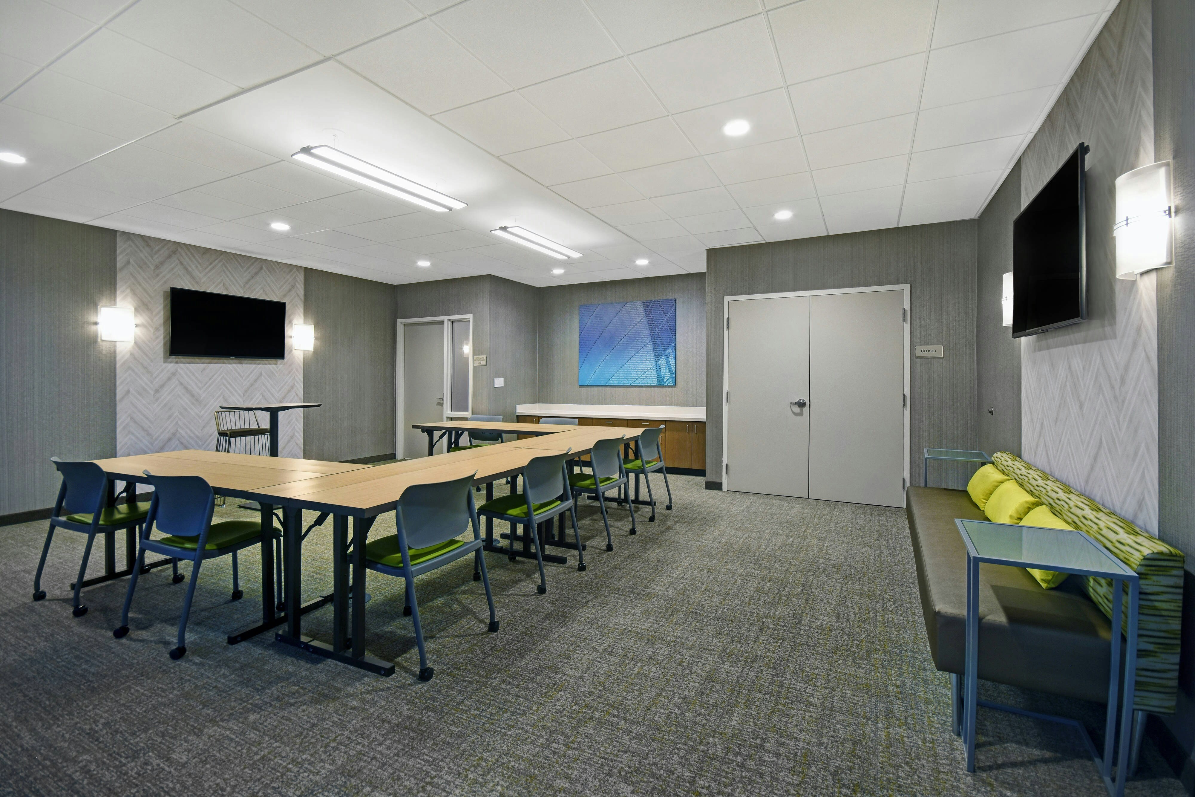 SpringHill Suites by Marriott St. Paul Arden Hills 47/52
