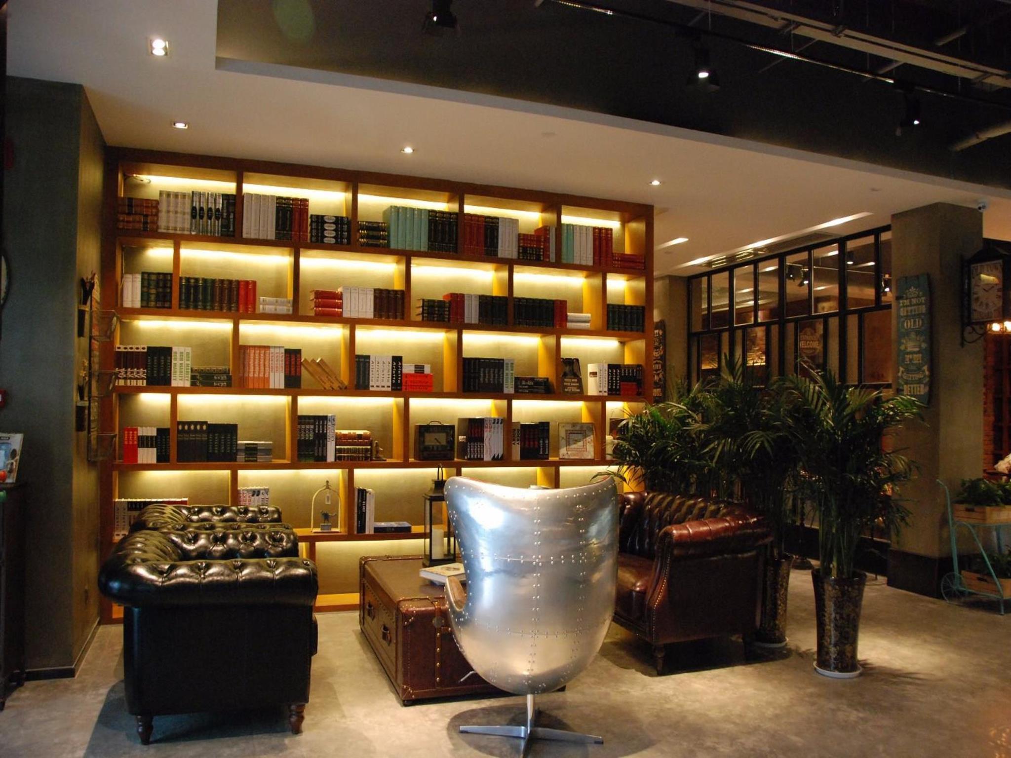 James Joyces Coffetel (Xi'an West Chang'an Street University Town) 23/31