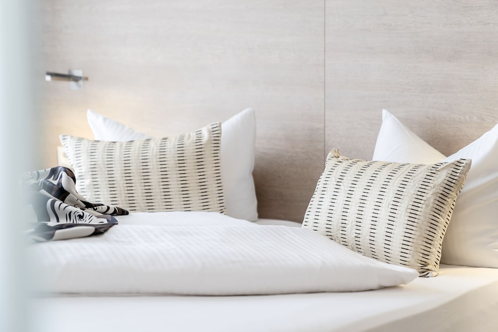 Hotel Demas City 28/72