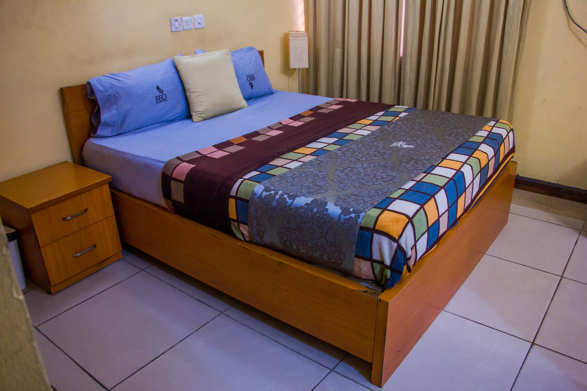 STANDARD, DOUBLE BED