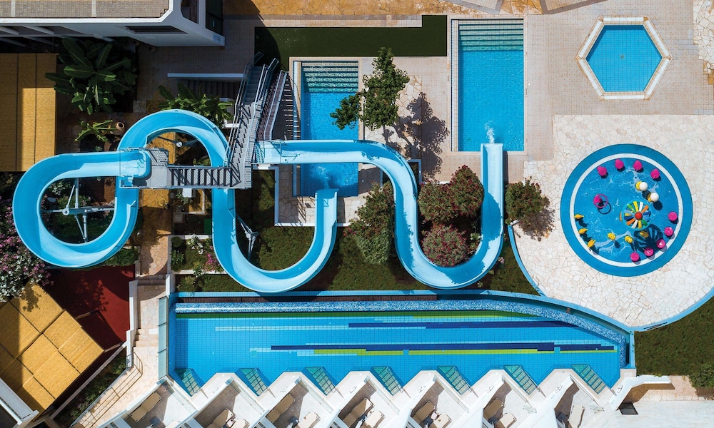 Constantinou Bros Athena Beach Hotel 66/75