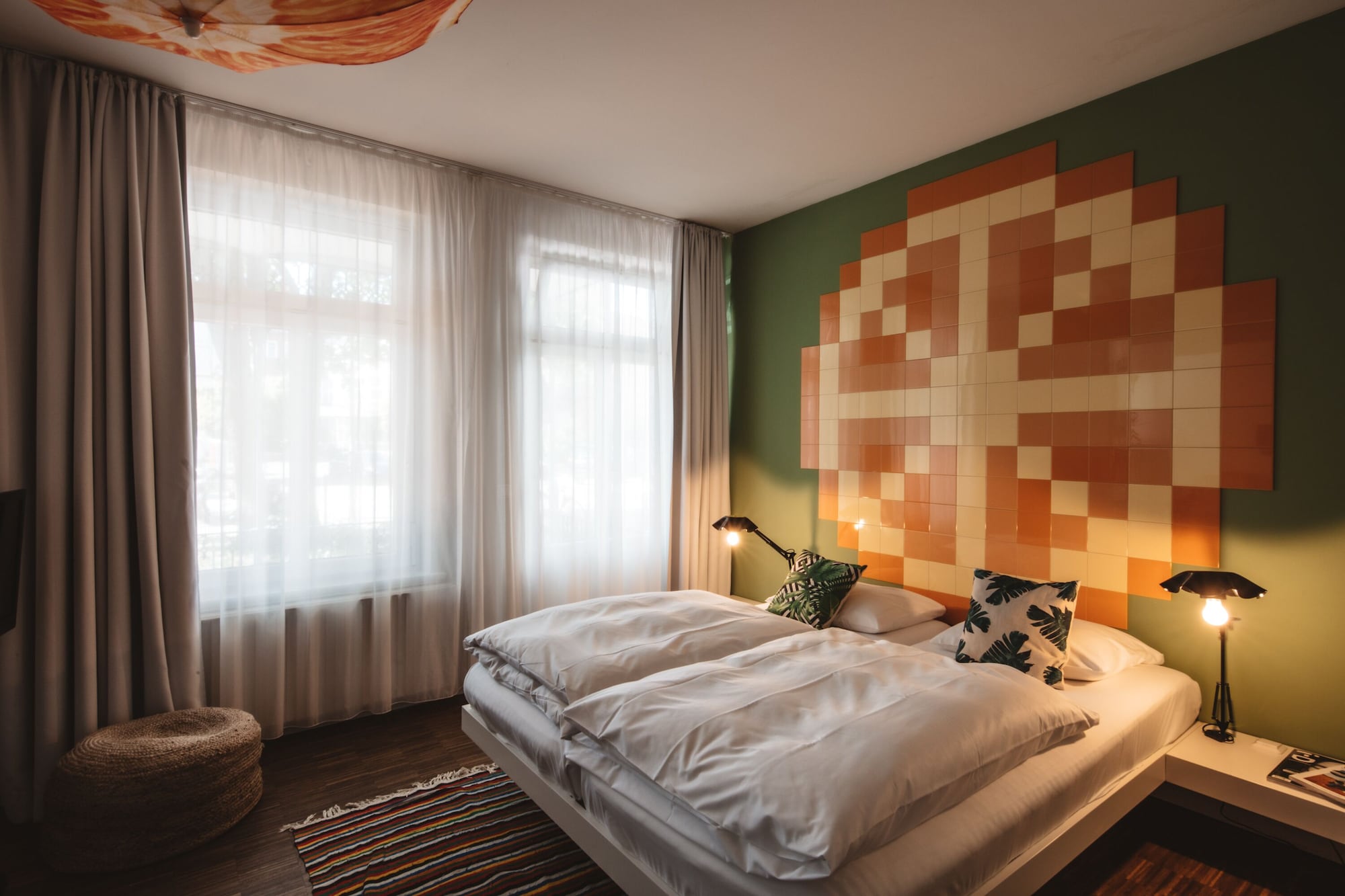 Guest Room, Queen Bed, Xl