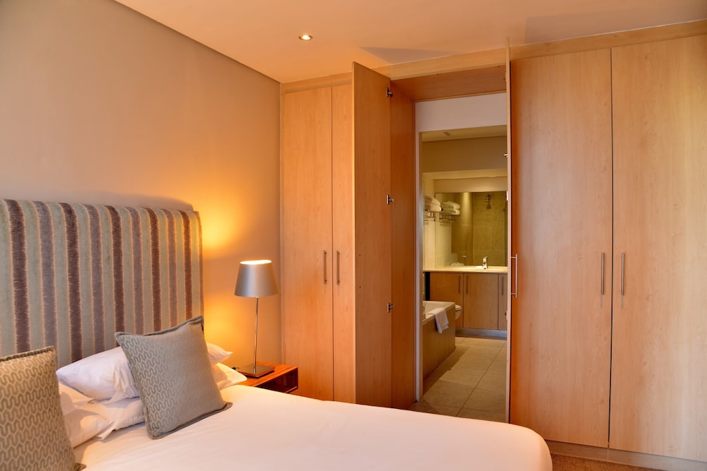 1 BEDROOM, APARTMENT