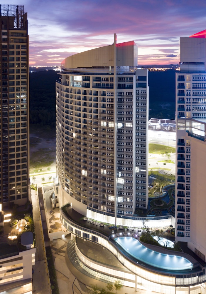 Pinetree Marina Resort 2/63