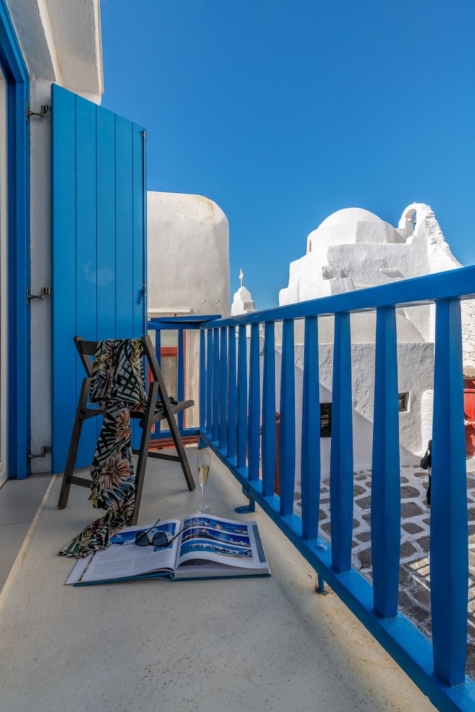 Bluetopia Suites 29/42