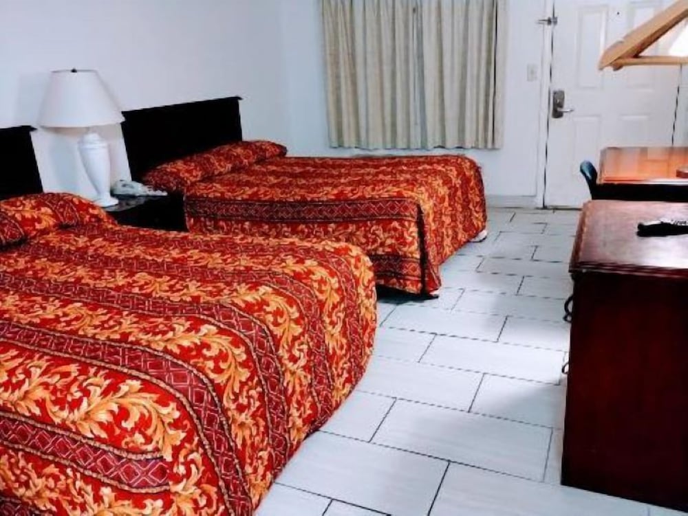 Budget Inn Cocoa 18/45