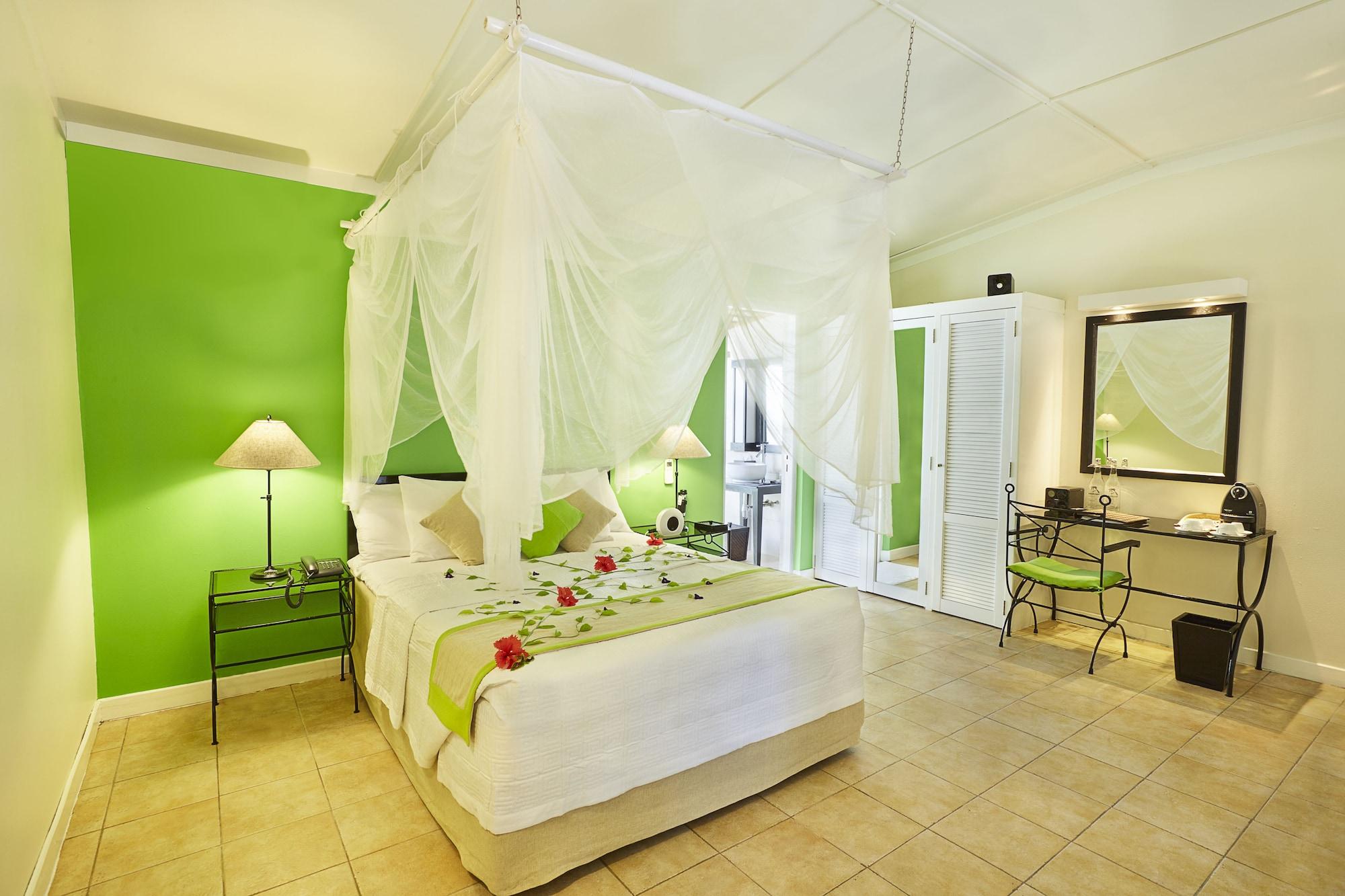 Garden Bungalow