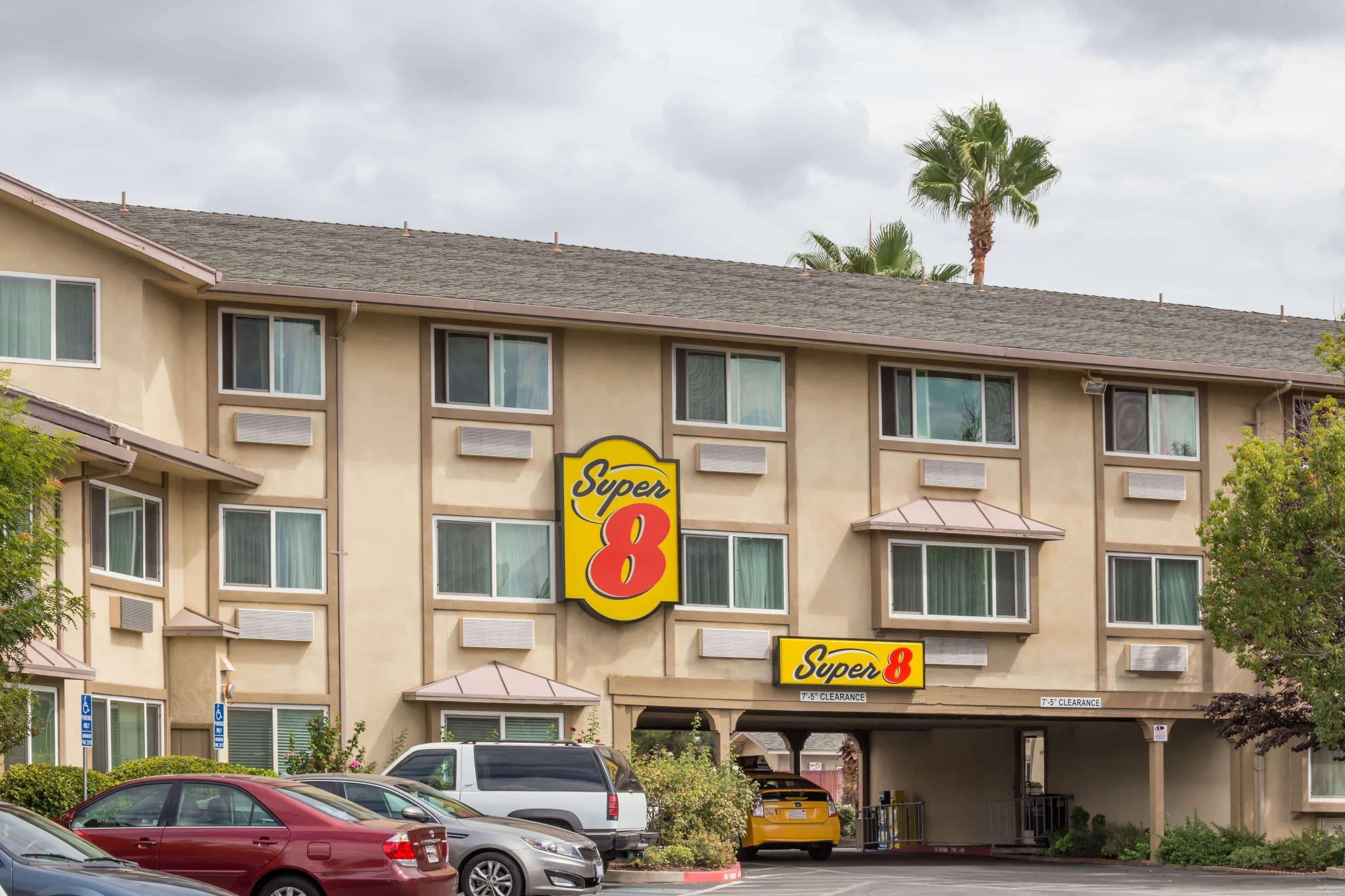 Super 8 By Wyndham Sacramento North 1/15