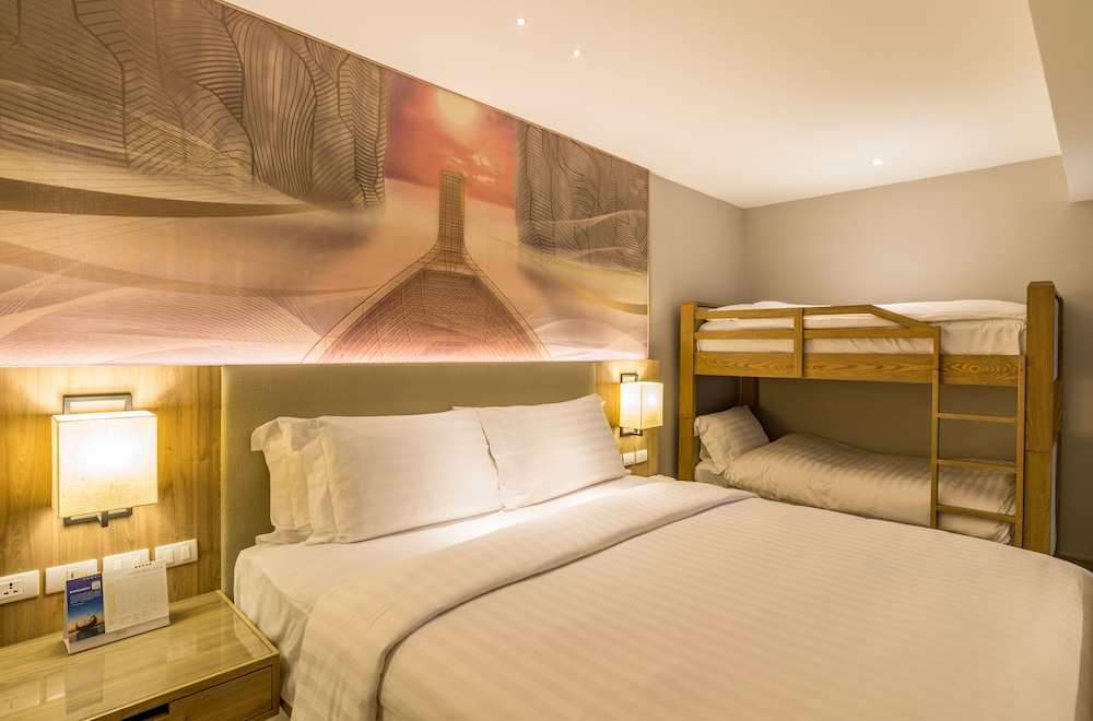 Holiday Inn Resort Krabi Ao Nang Beach 13/79