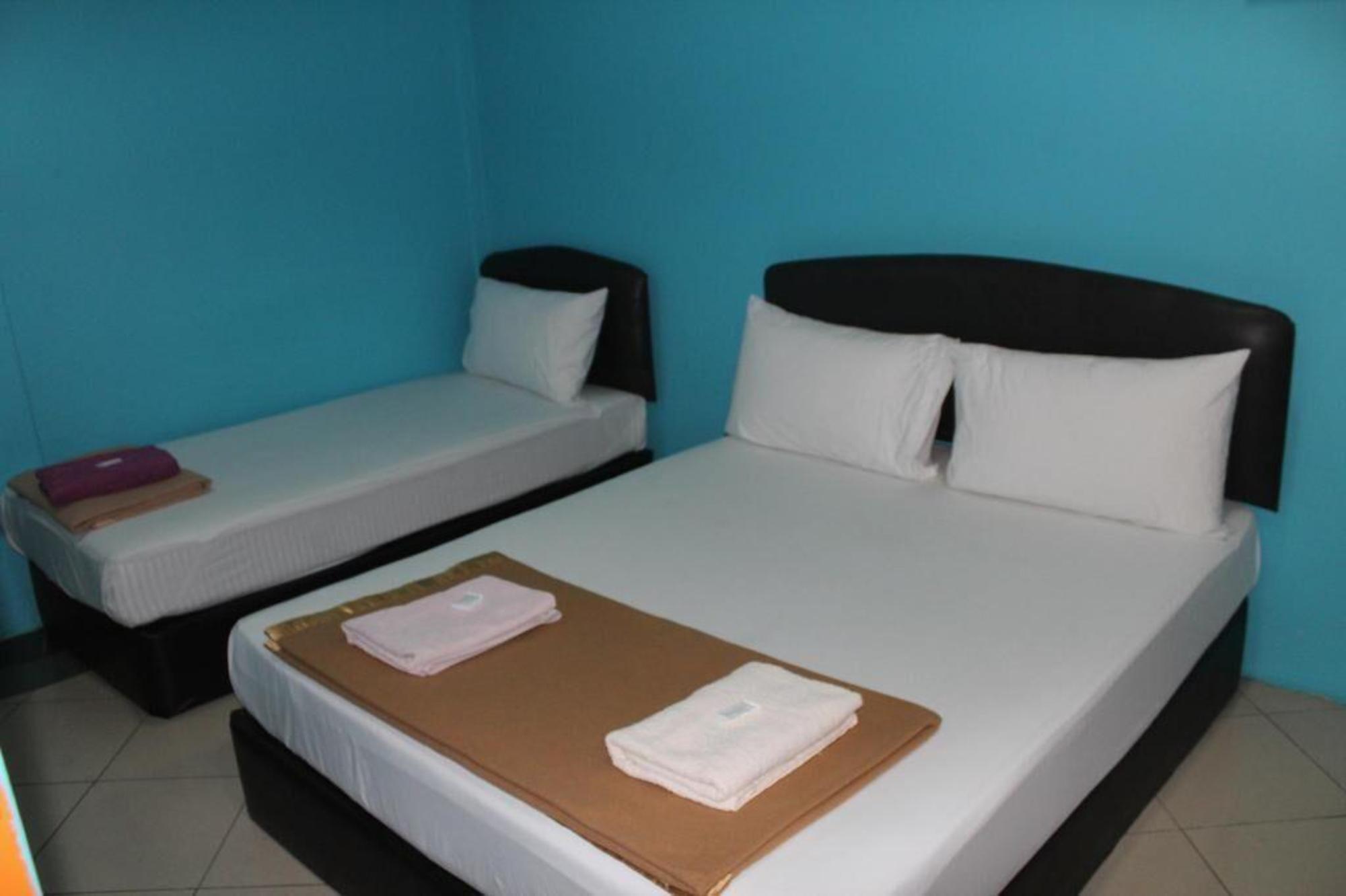 Batu Caves Budget Hotel 10/25