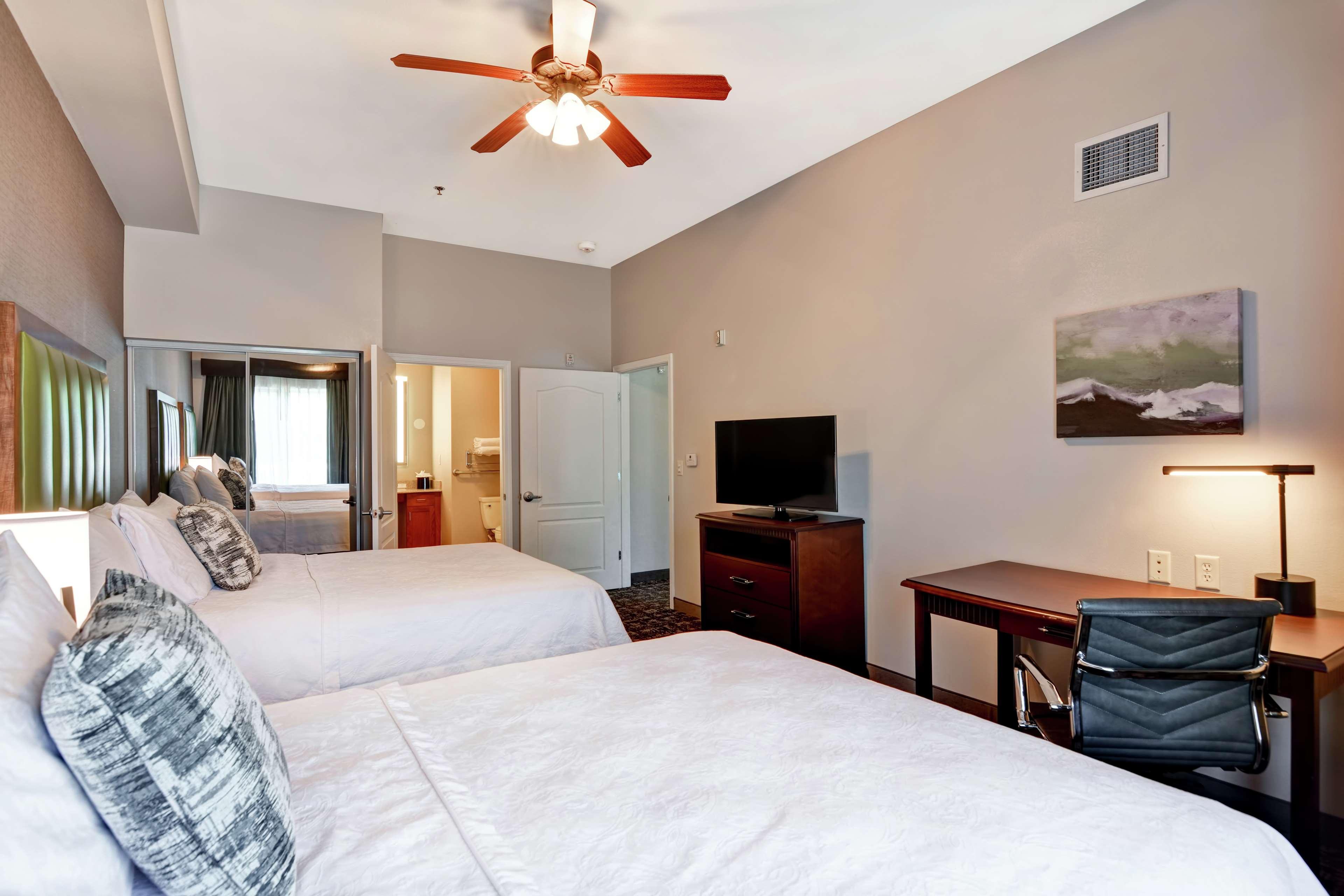 SUITE, 2 QUEEN BEDS, ACCESSIBLE