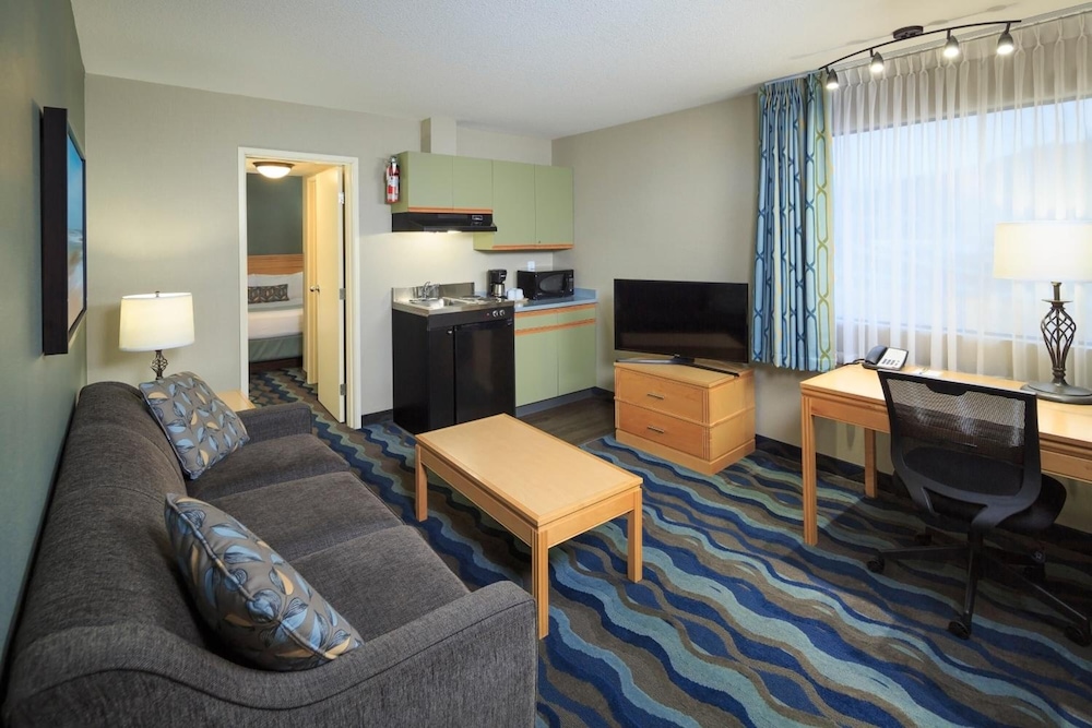 Accent Inn Kelowna 37/43