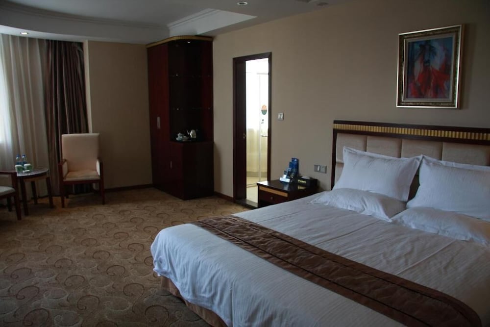 GREENTREE INN SHANTOU CHENGJIANG ROAD BUSINESS HOTEL 9/32