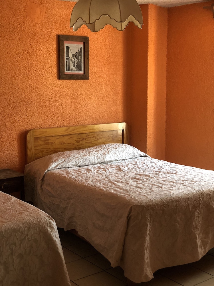 Hotel Del Conde 19/38