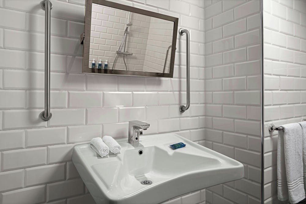 Four Points by Sheraton Dakar Diamniadio 46/50