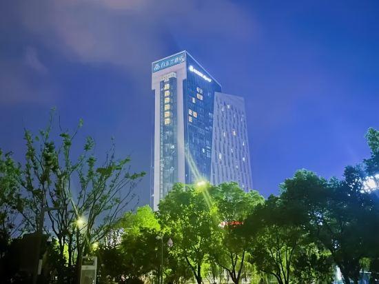 Magnotel (Lishui International Auto City) 1/17