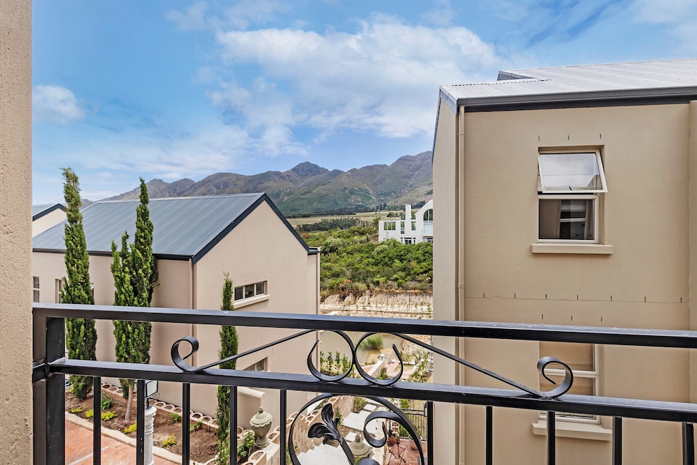 L Ermitage Franschhoek Chateau Villas 1/24