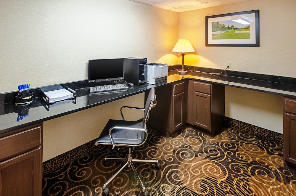 Comfort Inn Suites Santee 34/39