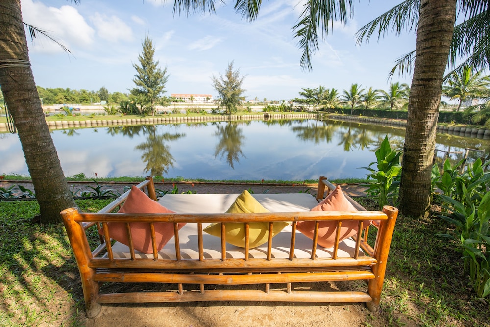 Christina's Hoi An - Tra Que Riverside Villas 43/50
