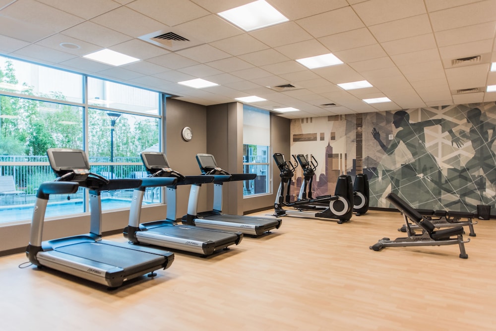 Hyatt House Cypress Anaheim 33/72