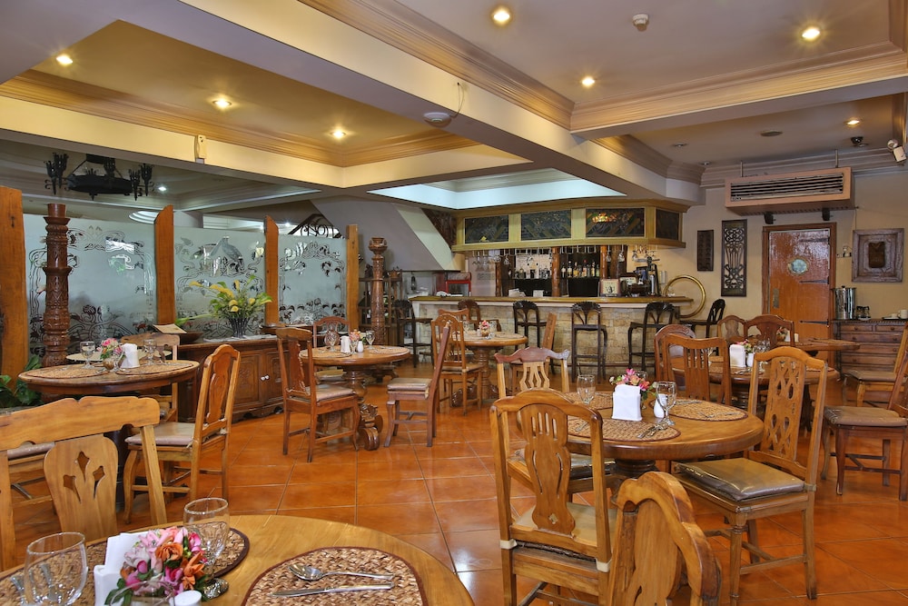 Crown Regency Residences Cebu 35/49