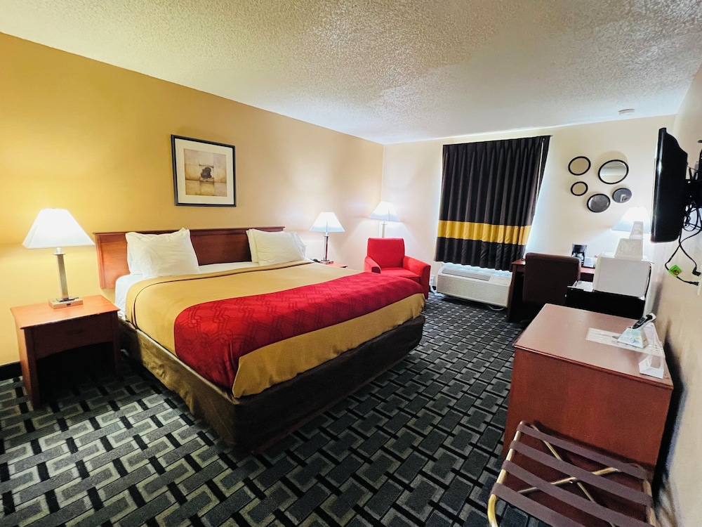 Hometown Inn Suites 15/50