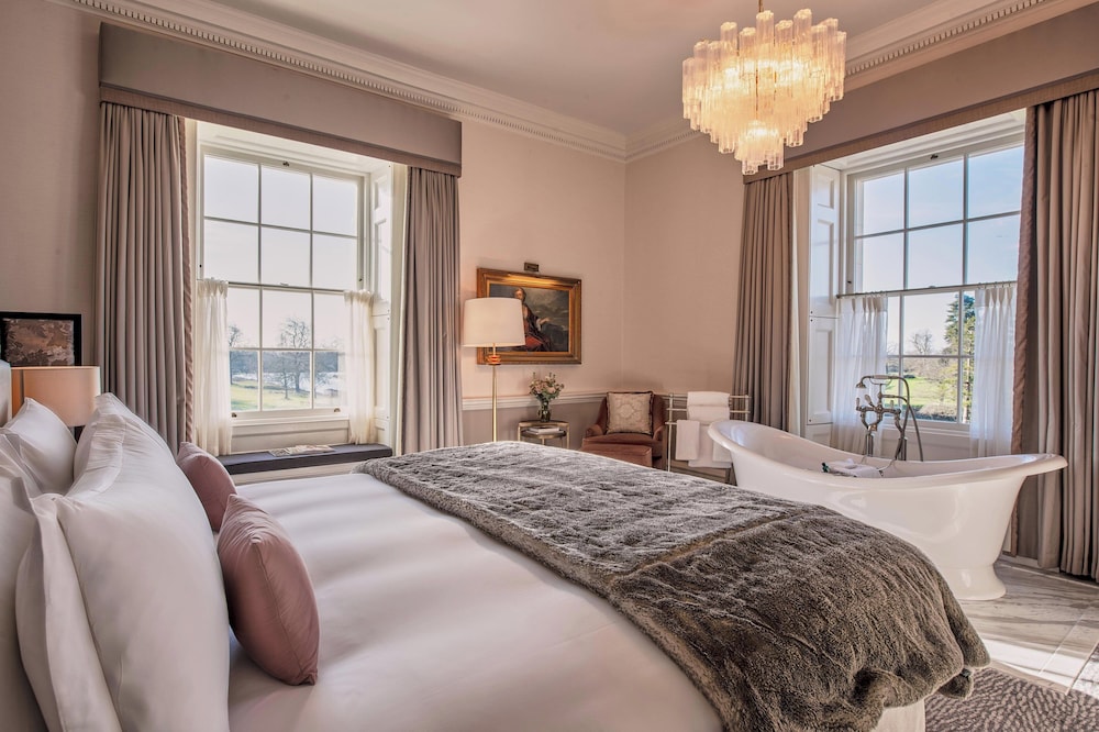 Junior Suite, King Bed, Main House