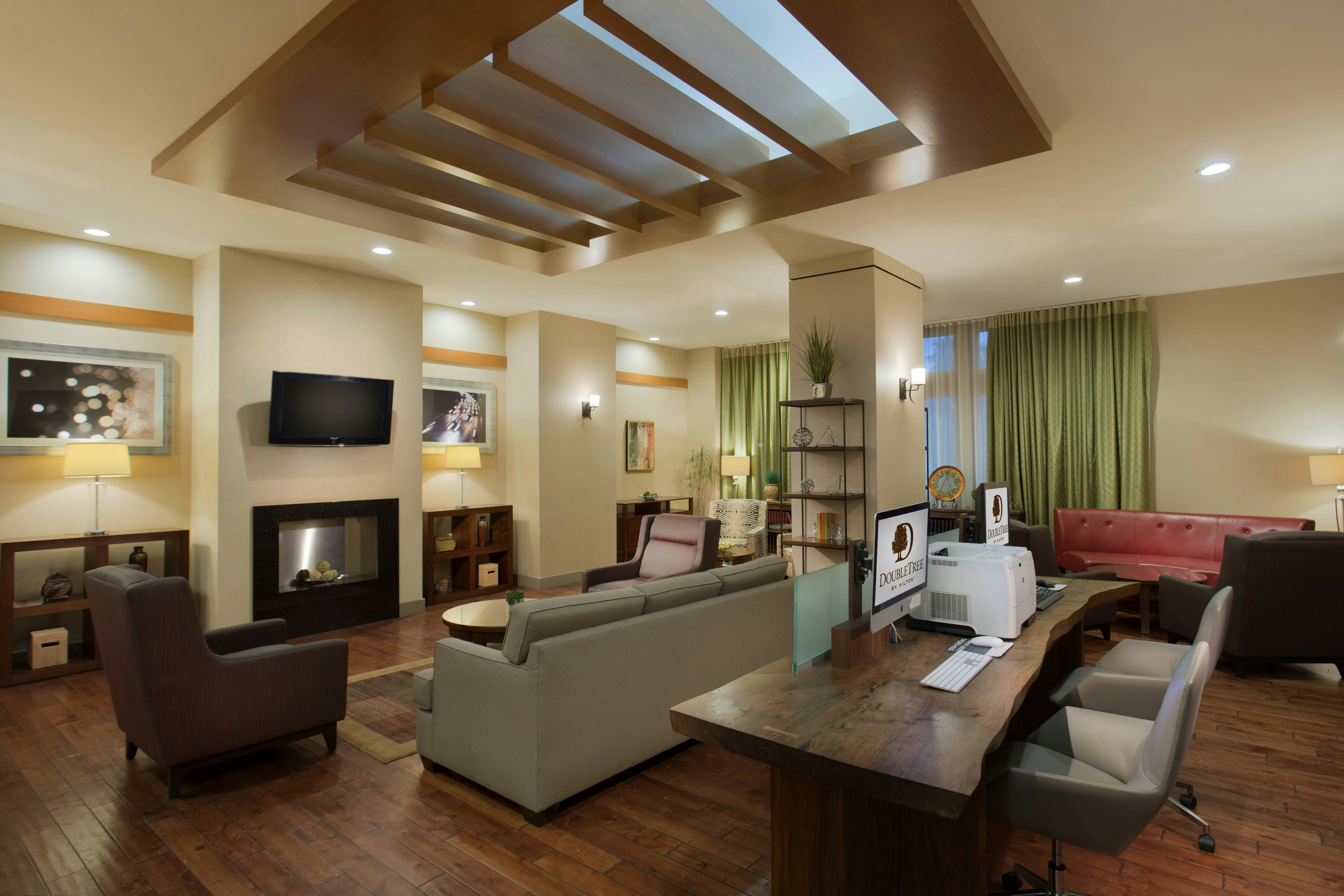 DoubleTree by Hilton Hotel Los Angeles Norwalk 26/59