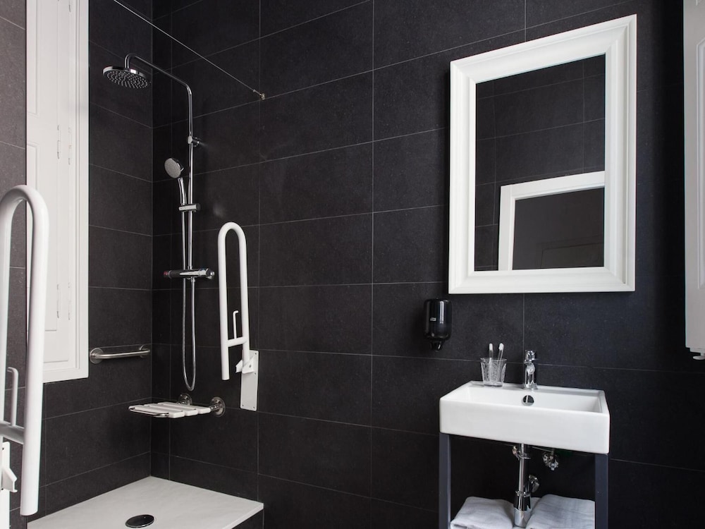 Hostal Ecozentric 34/40
