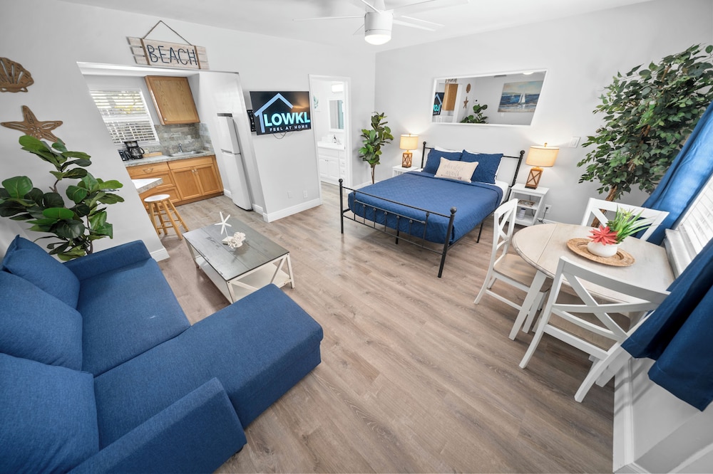 Beachside Garden Apartments By Lowkl 28/50