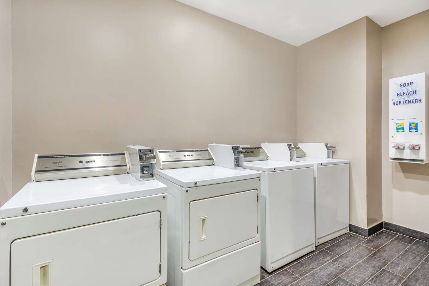 Comfort Inn & Suites North Charleston Northwoods 2/14