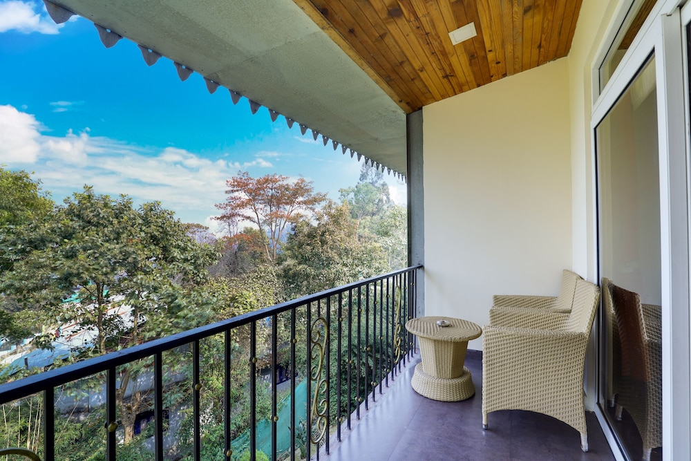 Summit Barsana Resort and Spa 18/34