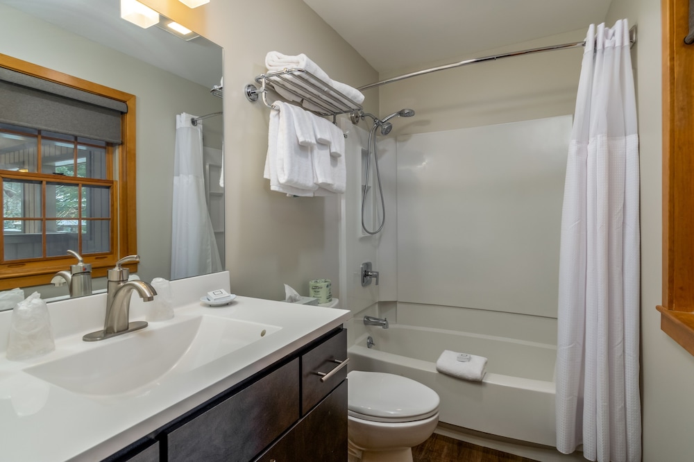 Grey Fox Inn Resort 23/66