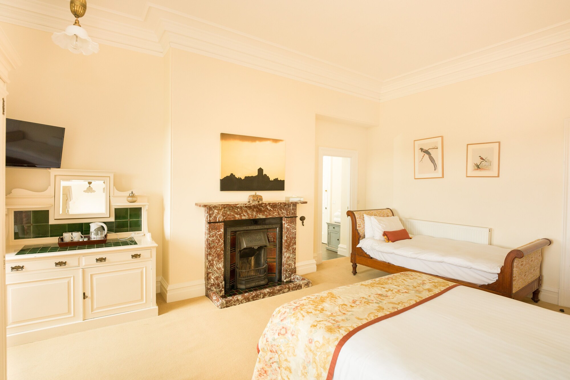 Superior, King Bed