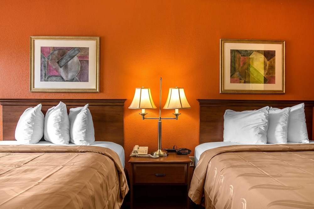 Quality Inn Duncan Spartanburg West 20/39