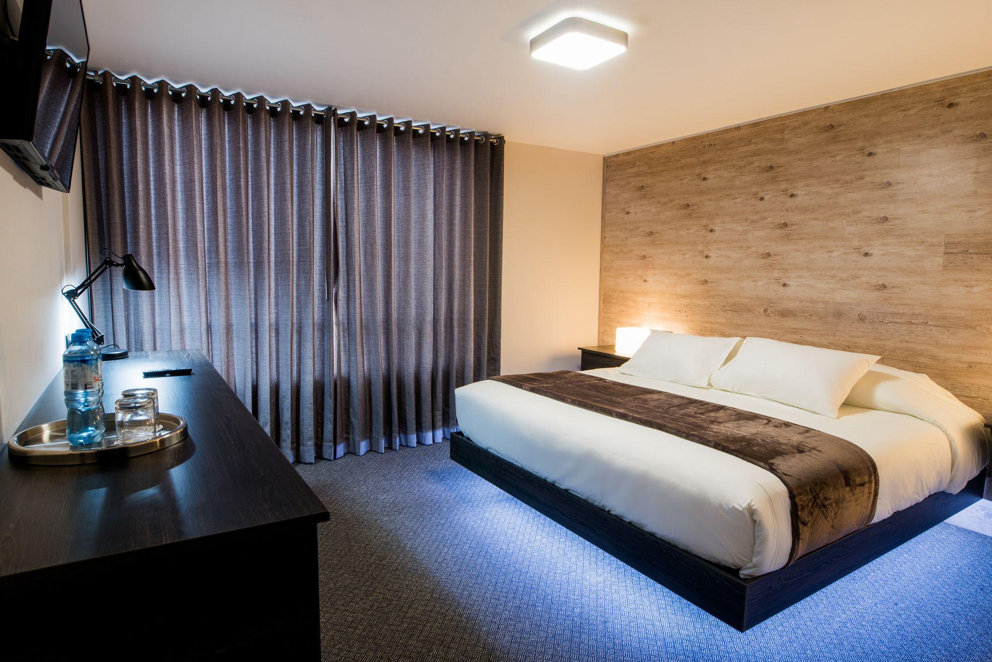 غرفة بسرير كينج، Hotel Viza 2/5