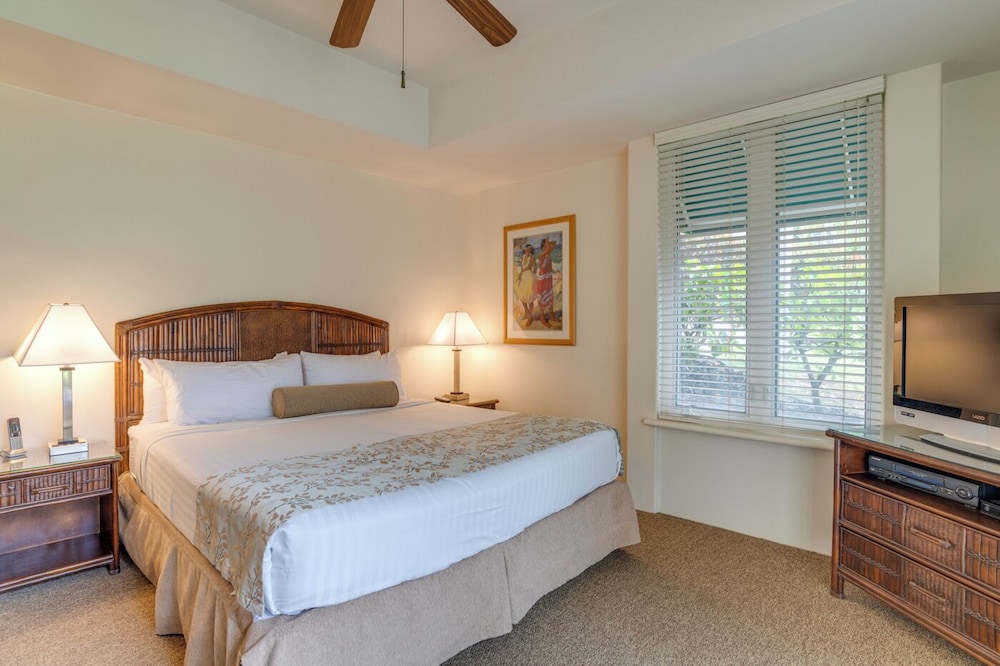 2 Bedrooms, Garden, Deluxe, Villa, King and Twin Beds, 2 Bathrooms, Sofa