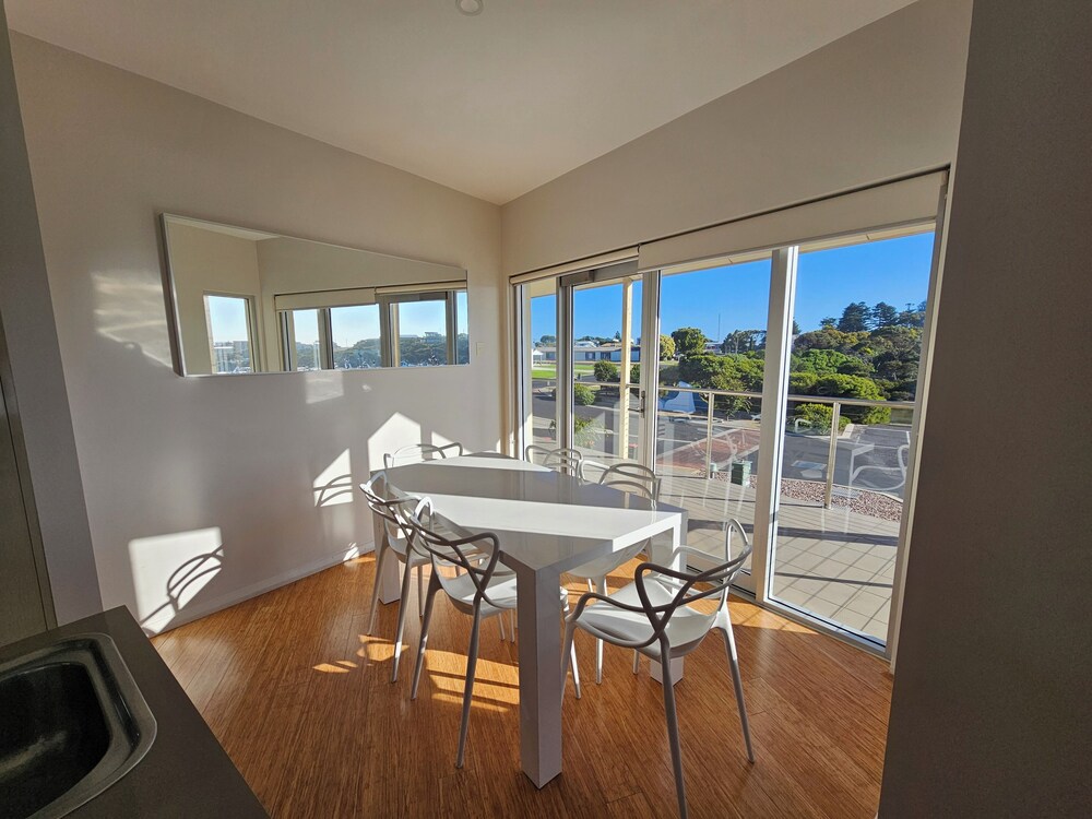 Robe Marina Accommodation 37/50