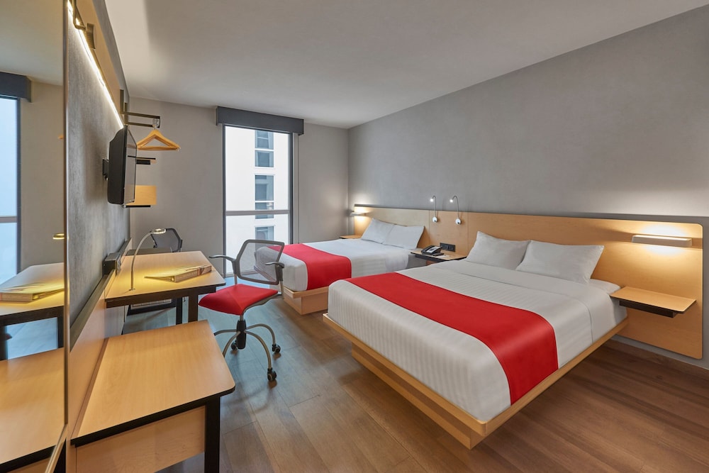 room, 2 double beds, City Express Plus by Marriott Ciudad de Mexico Mundo E 2/10