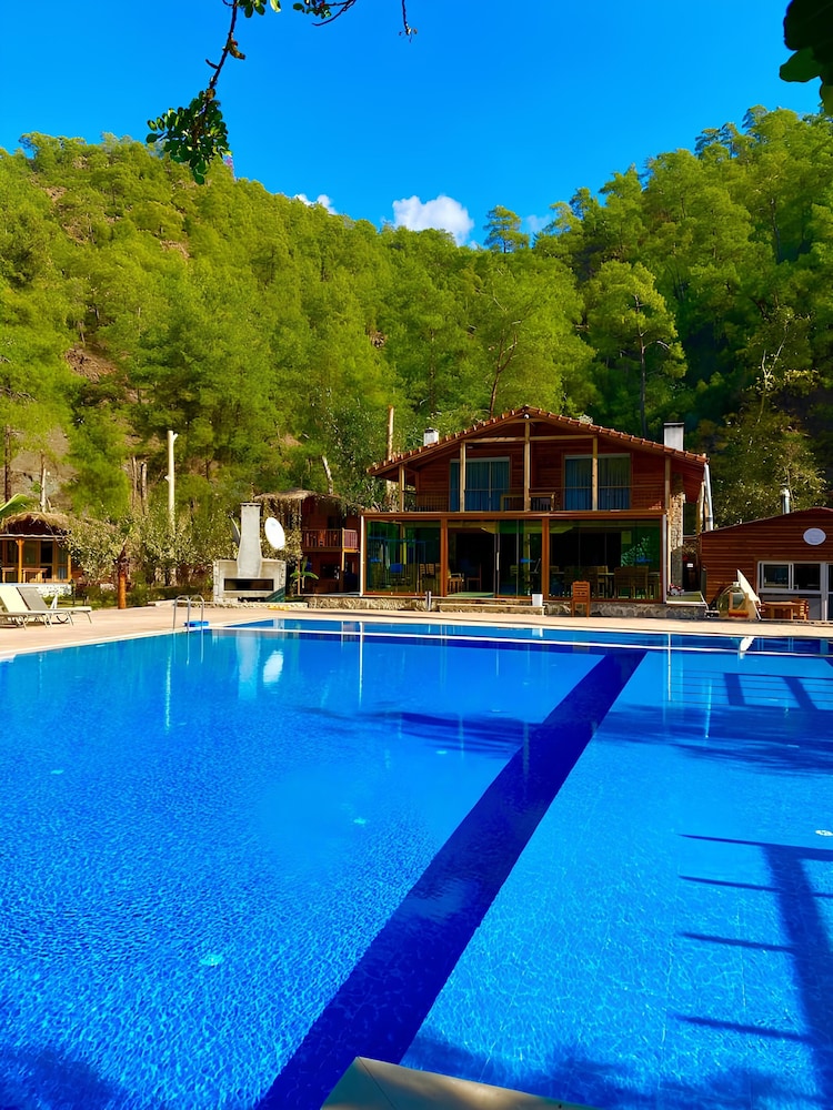 Suna Village Hotel 24/50