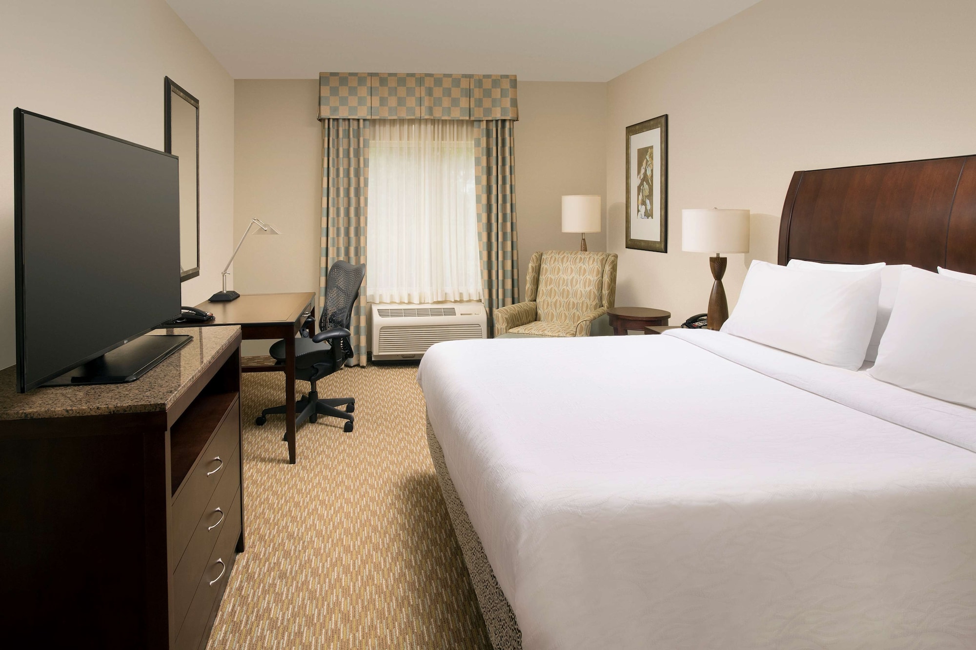 ROOM, KING BED