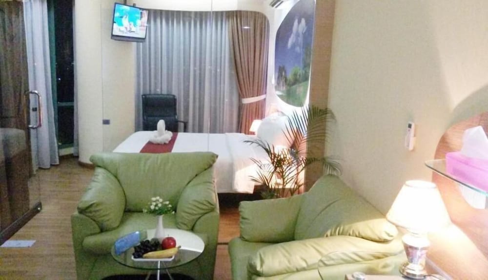 Business Hotel Tomang Jakarta 49/64