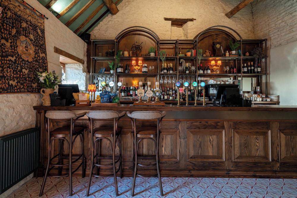 The George Inn 34/50