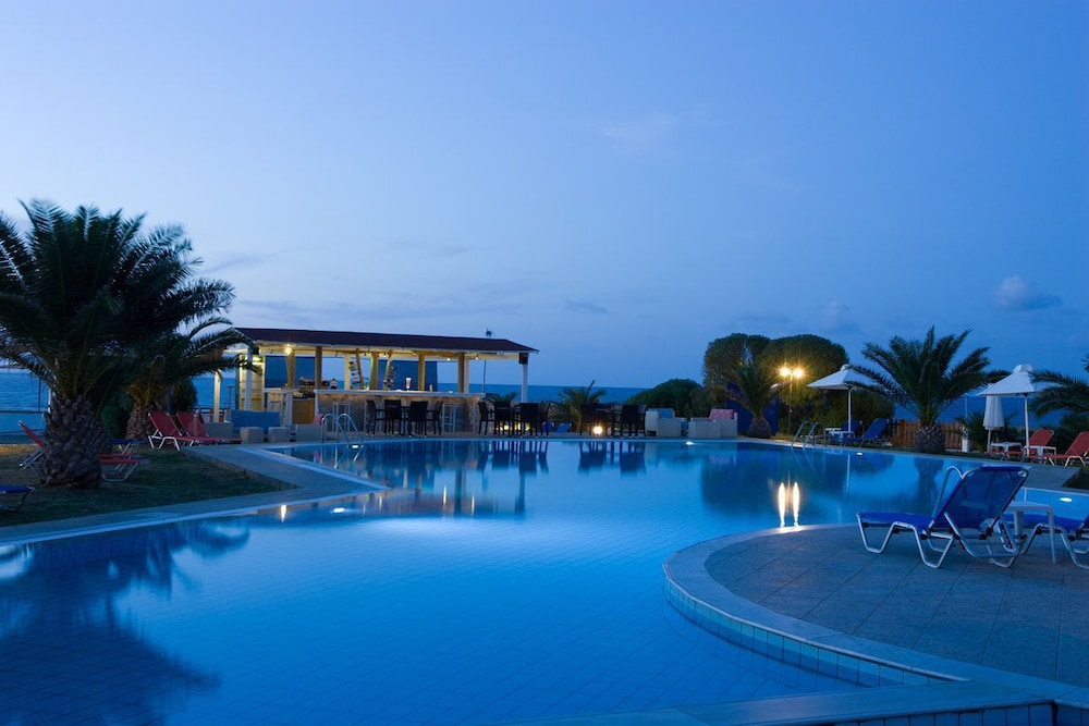 Akti Corali Hotel 4/44