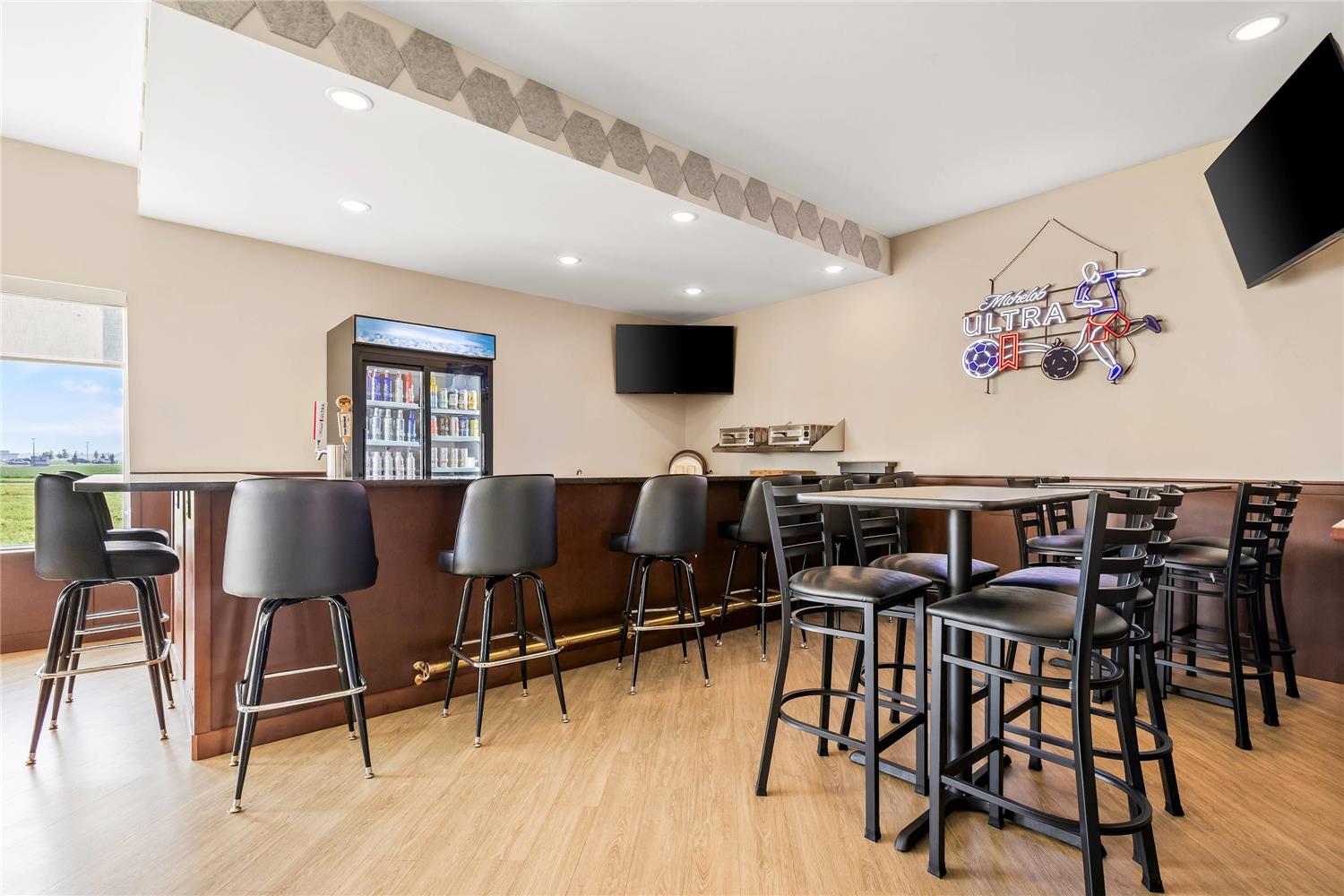 Comfort Inn & Suites at Sanford Sports Complex 13/21