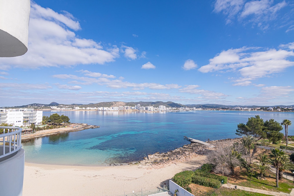 Innside Ibiza 59/64