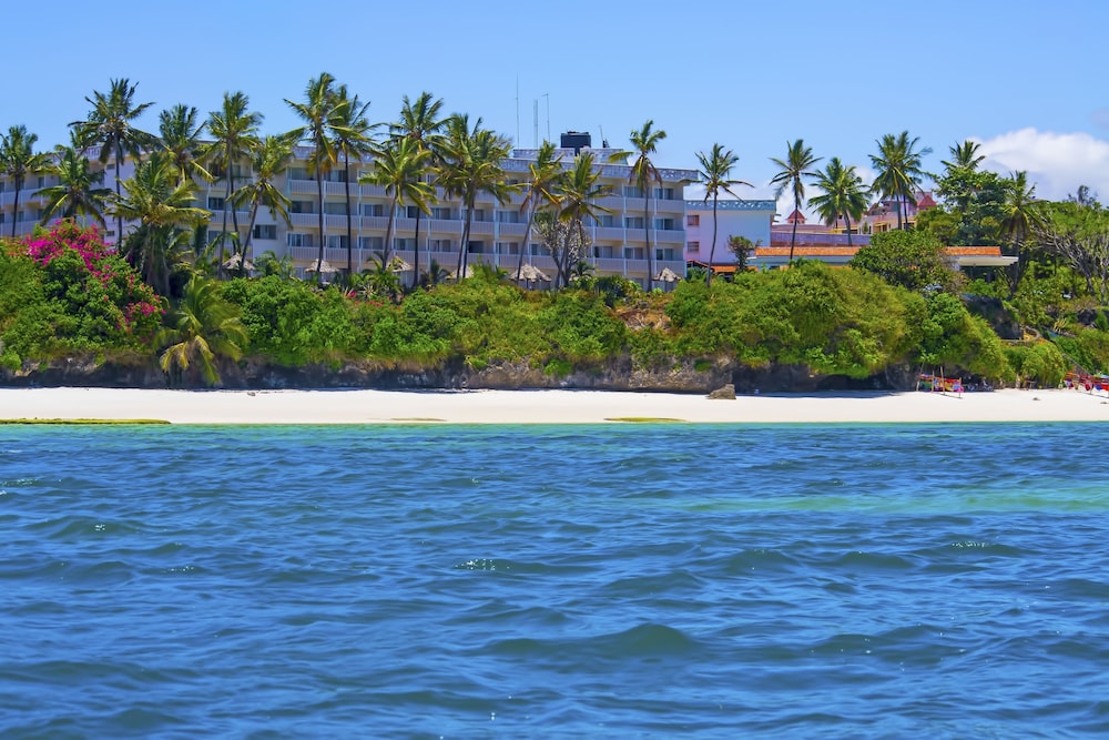 Mombasa Beach Hotel 25/39